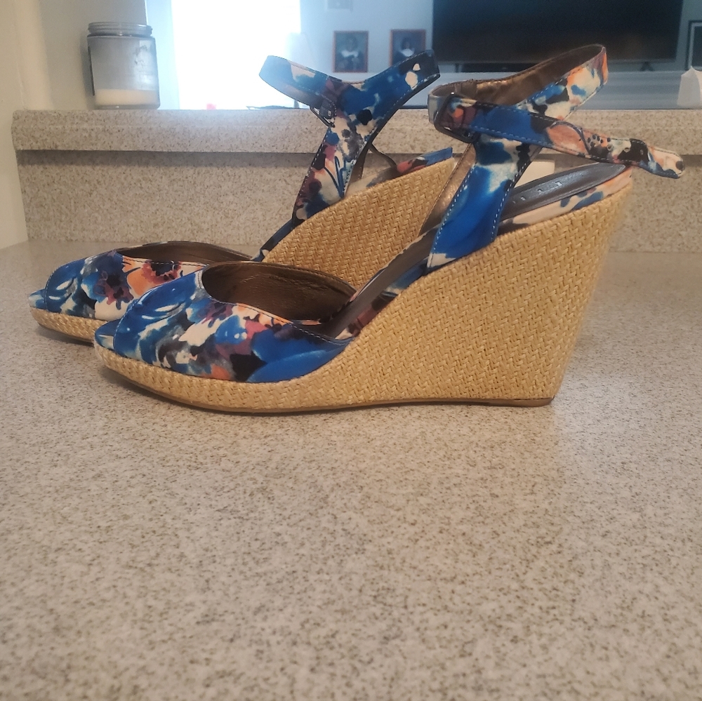 Women's shoe